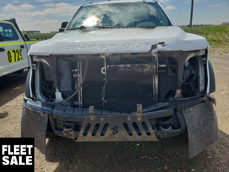2021-ford-f550-image-3
