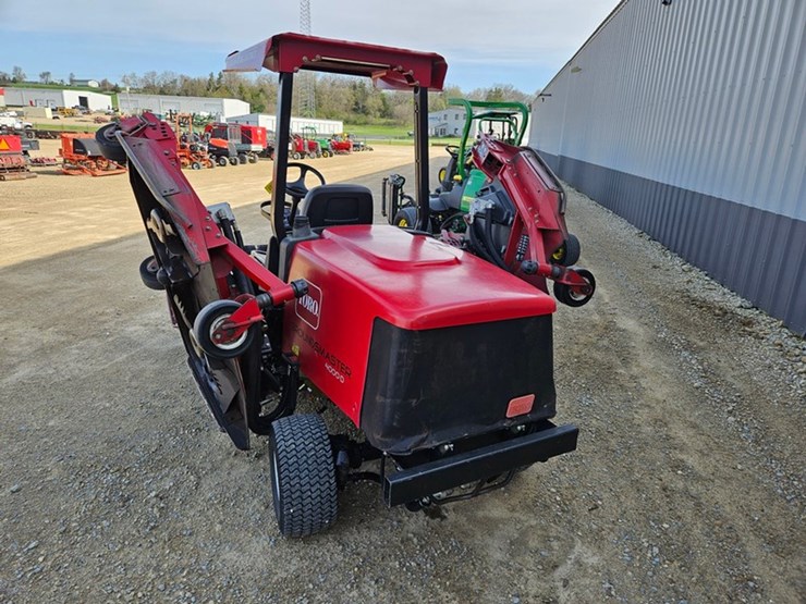 toro-groundsmaster-4000d-image-11