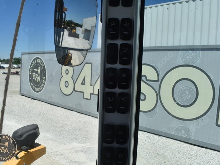 2019-volvo-l70h-image-65