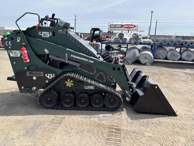2026-kubota-d1703-image-7
