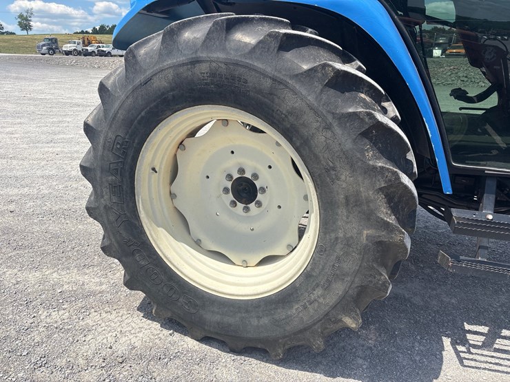 new-holland-tl100a-image-10