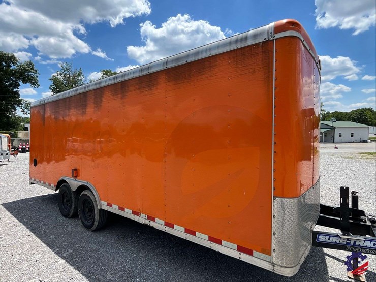 2016-sure-trac-t/a-enclosed-landscaping-tag-trailer-image-42
