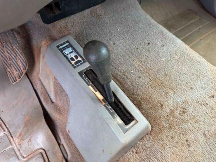 1998-chevrolet-2500-image-16