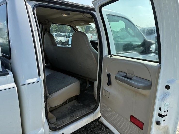 2004-ford-f350-sd-image-14