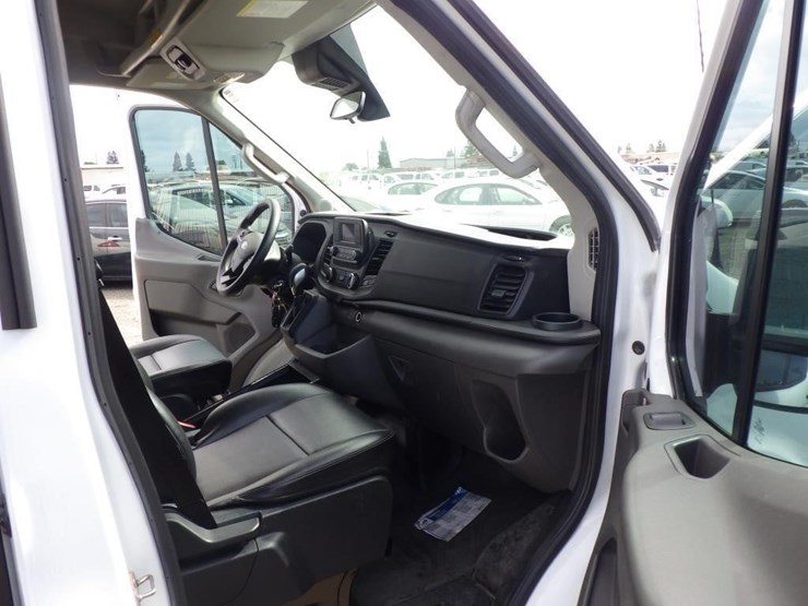 2020-ford-transit-image-6