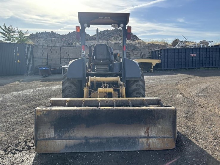 2010-deere-210lj-image-8
