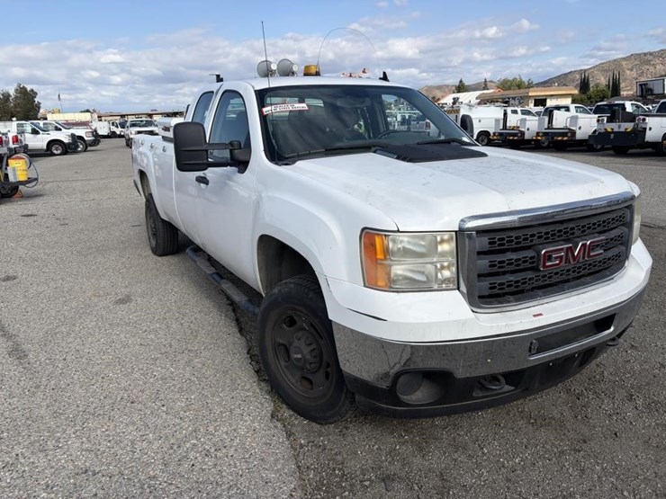 2012-gmc-2500hd-image-2
