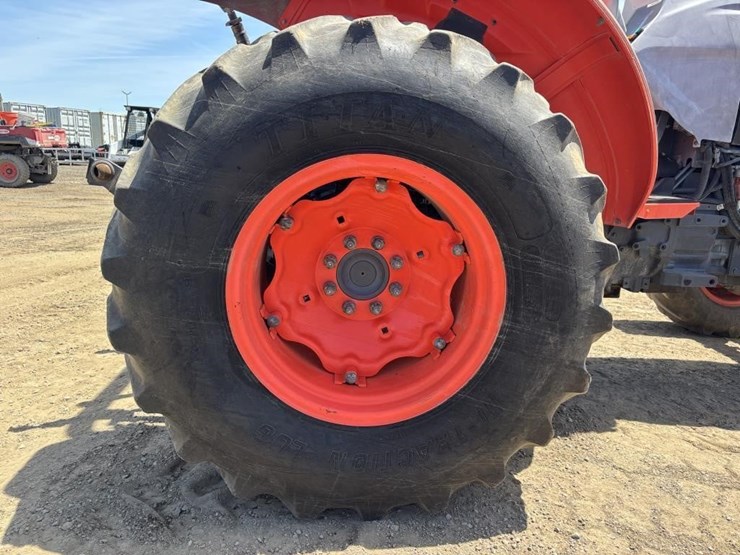 2018-kubota-m5-111d-image-17