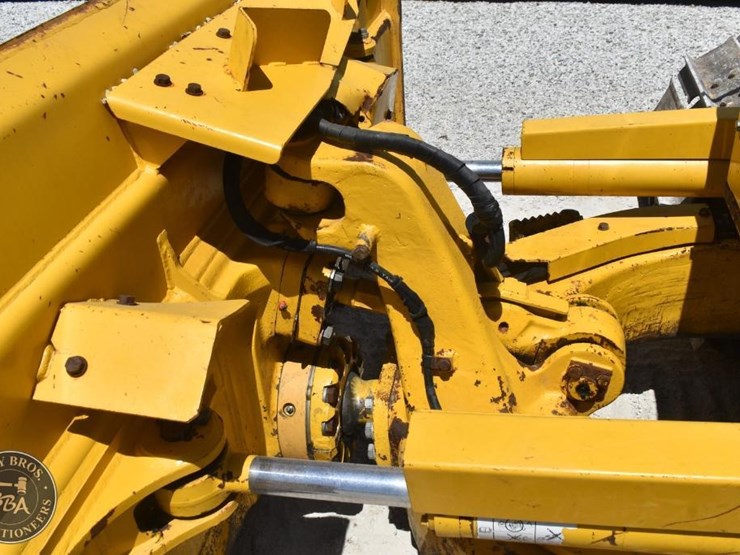 2019-komatsu-d51pxi-24-image-32