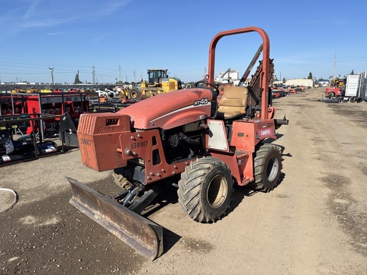 2014-ditch-witch-rt45-image-1