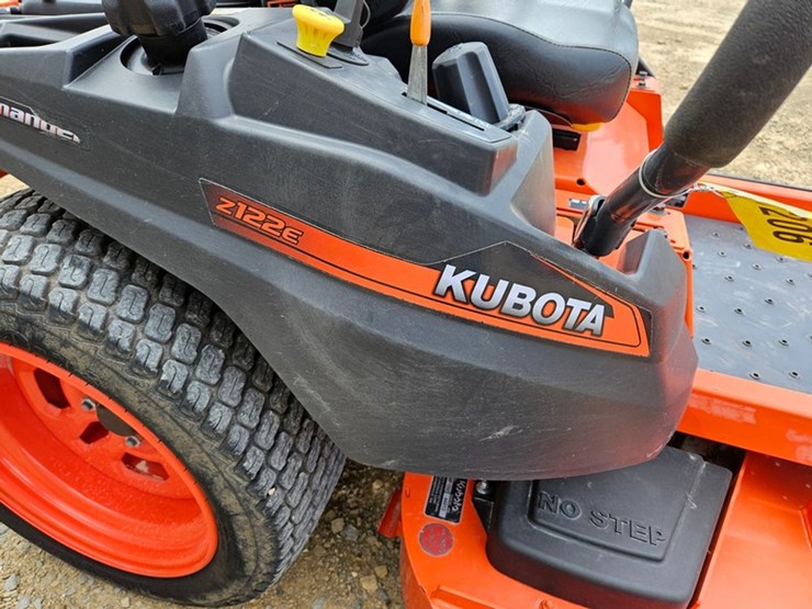 kubota-z122e-image-15