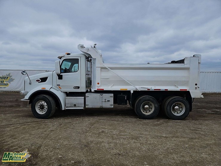 2015-peterbilt-567-image-6