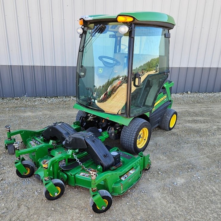 JOHN DEERE 1575
