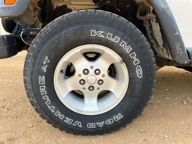 1999-jeep-wrangler-image-10