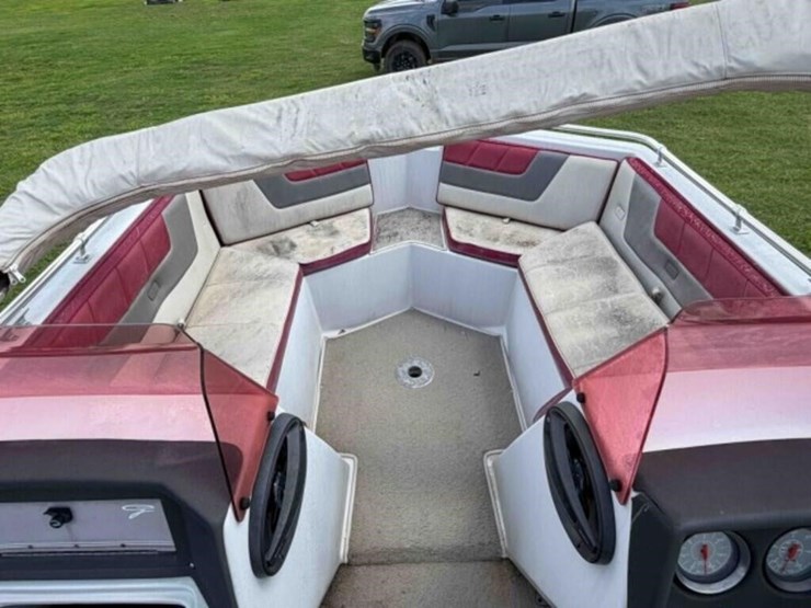 1991-galaxie-19’-deck-boat-&-trailer-image-19