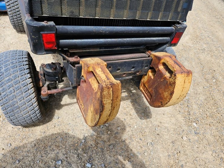 new-holland-cm274-image-18