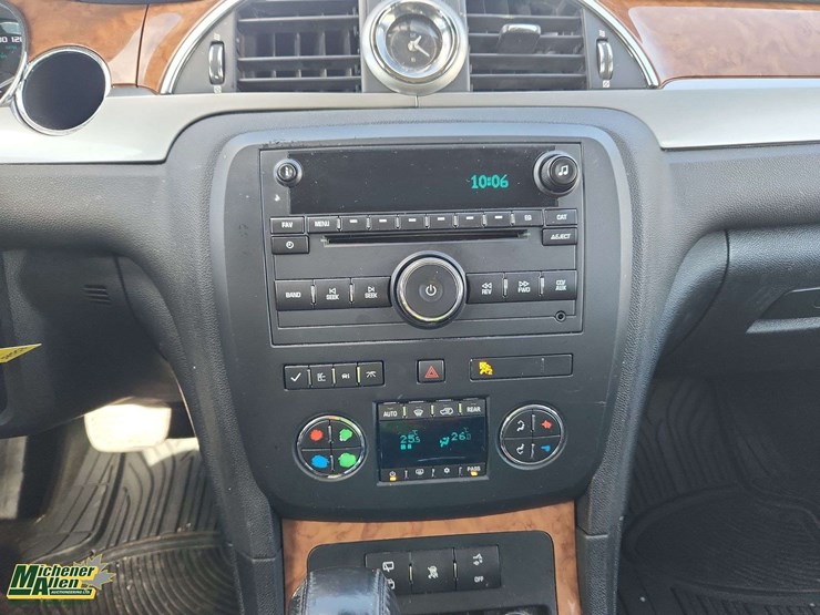 2010-buick-enclave-image-22