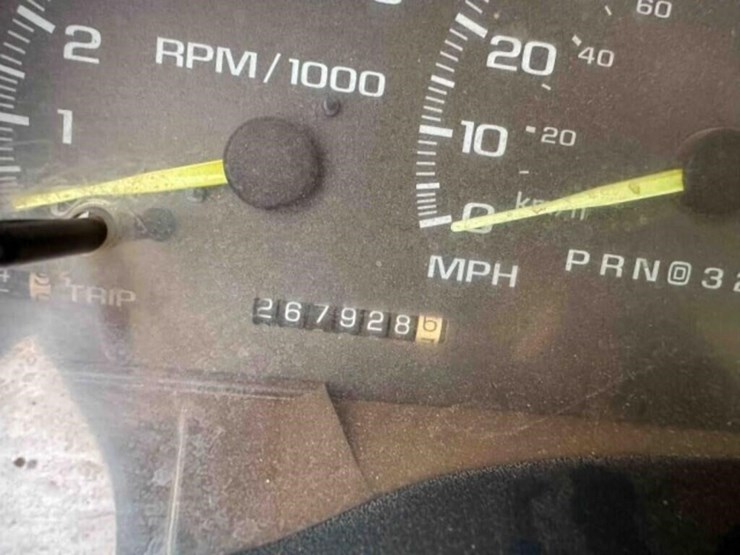 1998-chevrolet-2500-image-15