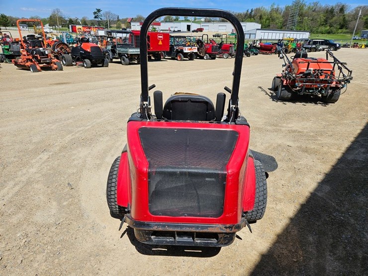 toro-groundsmaster-7200-image-4