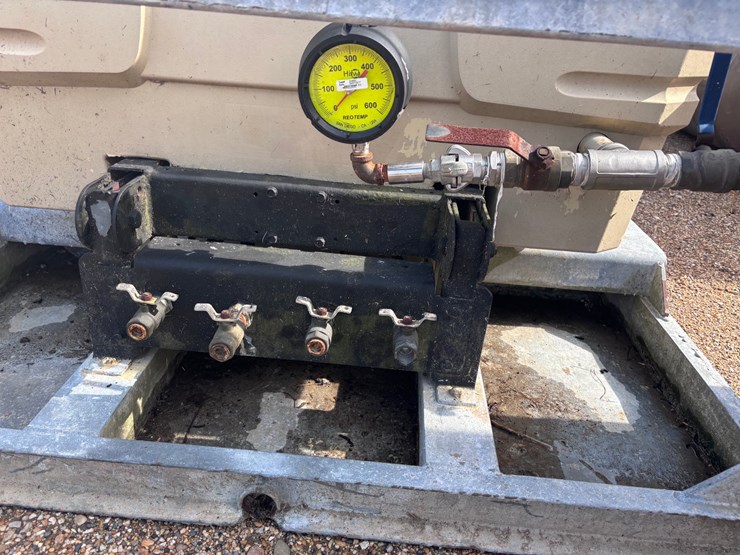 #2812-•-ingersoll-rand-air-compressor-image-3