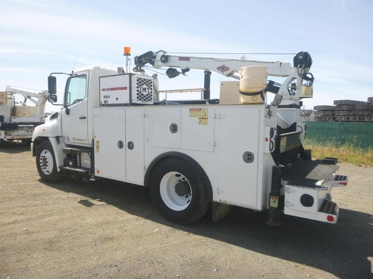 2013-hino-268-image-4