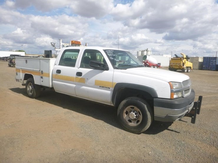 2003-chevrolet-2500-image-2