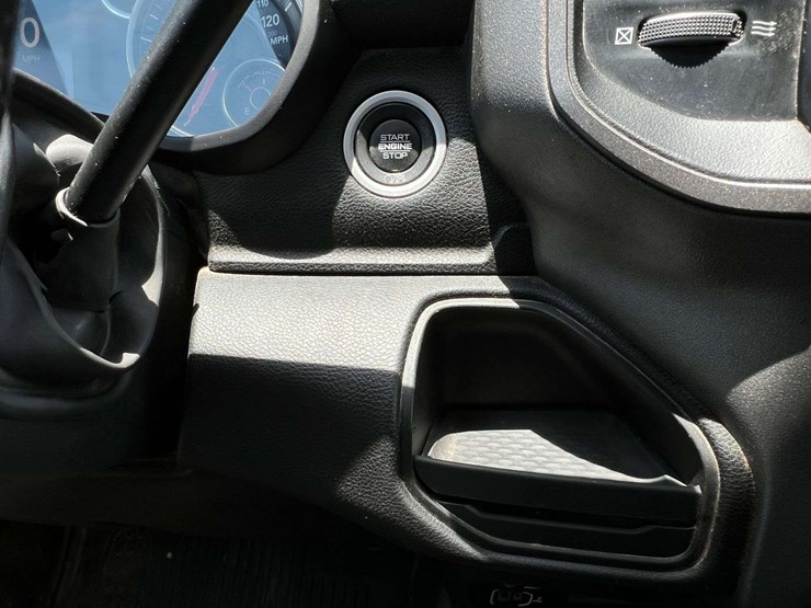 2022-dodge-3500-image-37