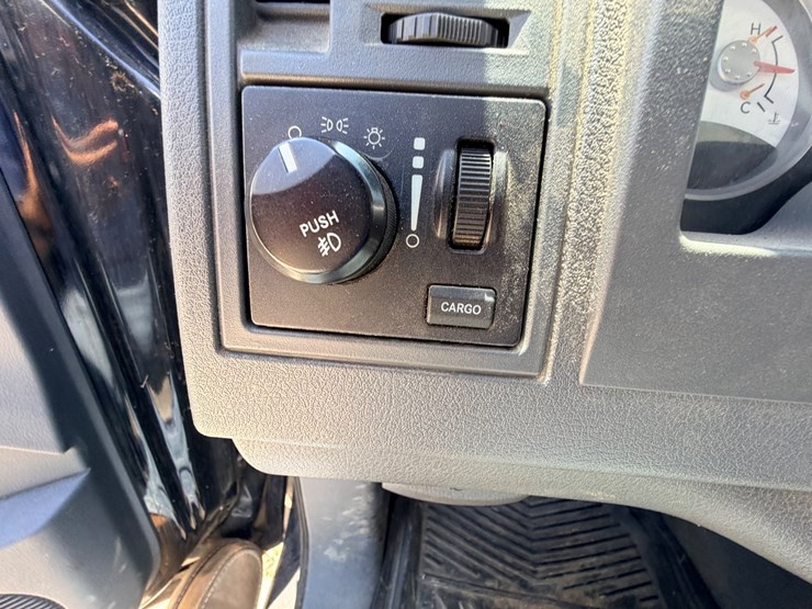 2005-dodge-dakota-image-67