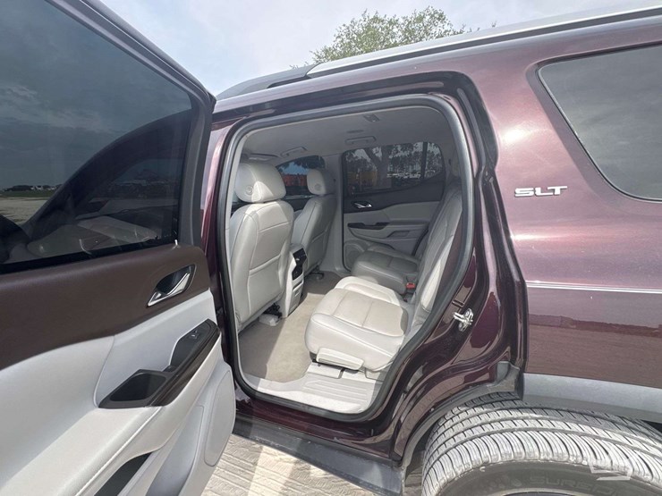 2018-gmc-acadia-image-27