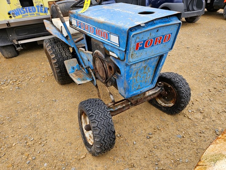 ford-100-image-9