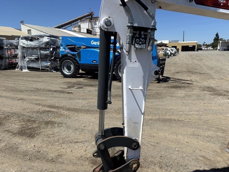 2022-bobcat-e35-image-16
