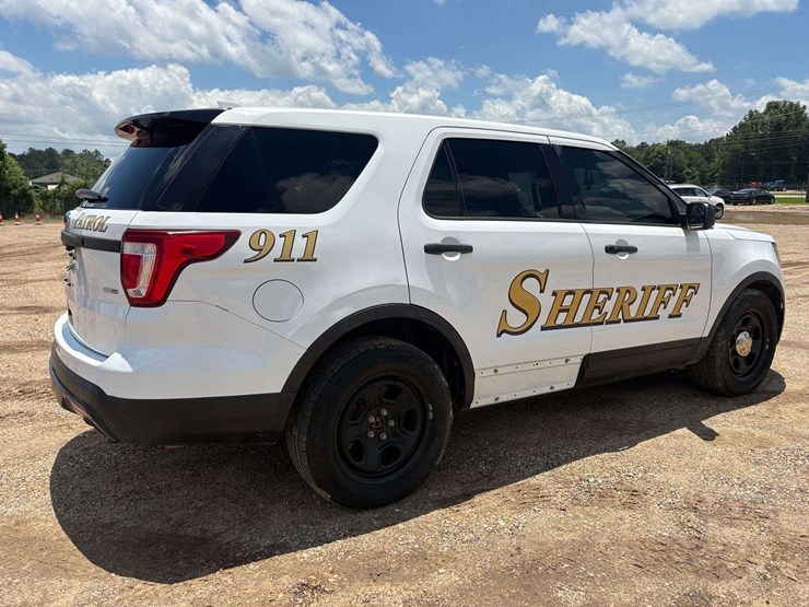 2017-ford-explorer-police-interceptor-image-3