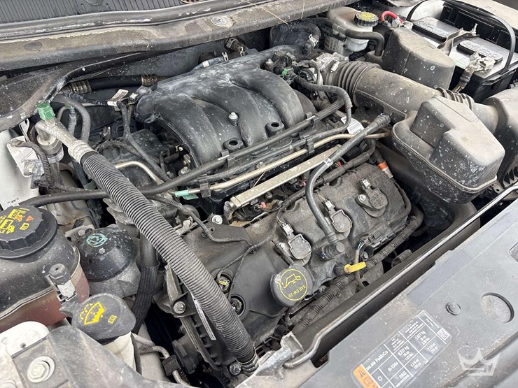 2019-ford-explorer-image-9