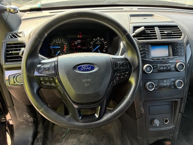2019-ford-explorer-police-interceptor-image-18