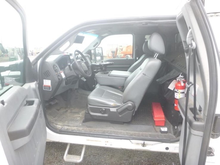 2012-ford-f550-image-18