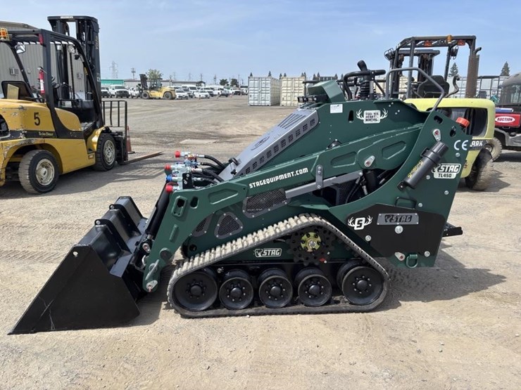 2026-kubota-d1703-image-5