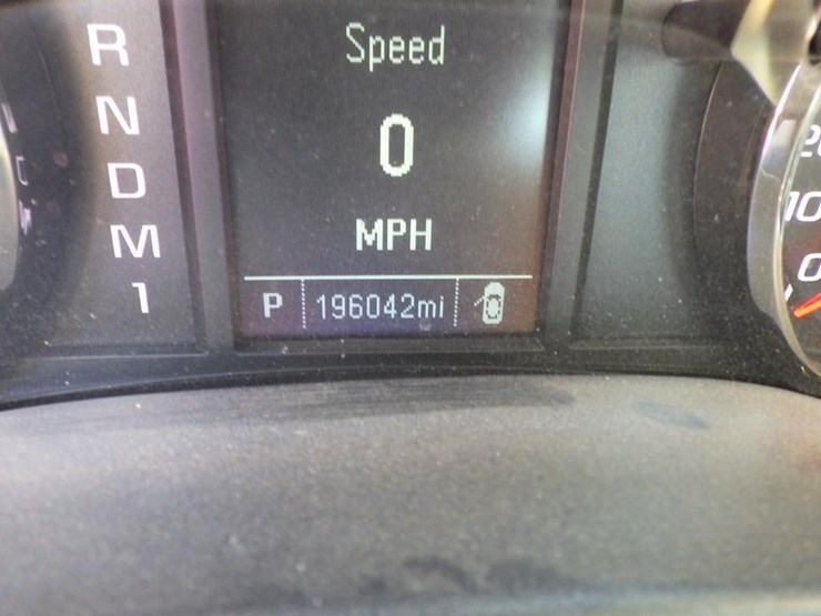 2016-chevrolet-2500-image-14