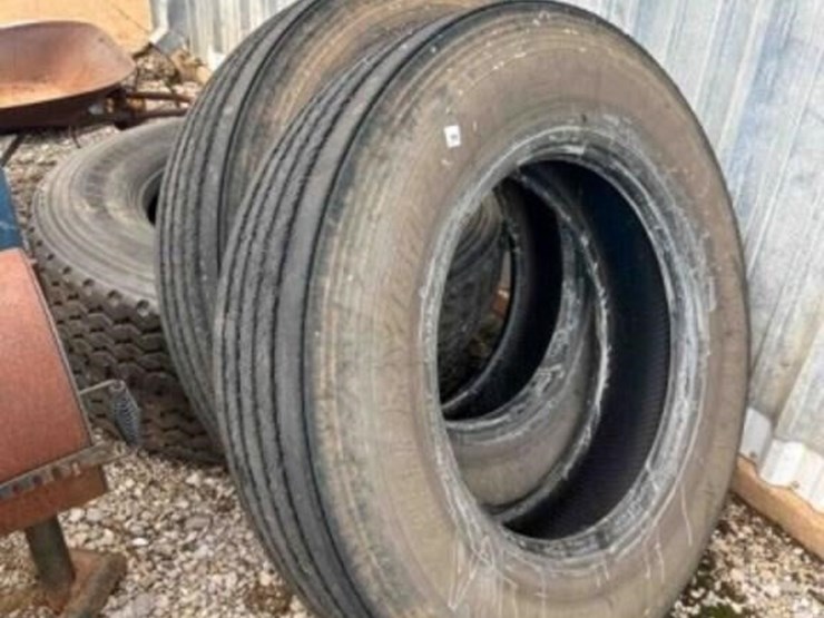 4---tires-,-see-description-image-1