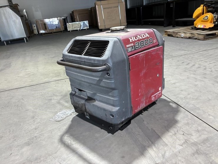 honda-eu3000is-image-2
