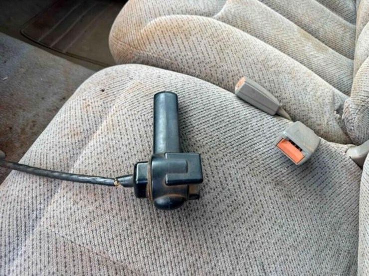 1998-chevrolet-2500-image-17