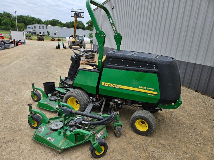 john-deere-1600-image-3