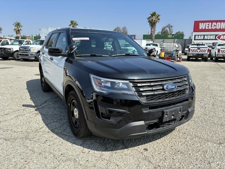 2019-ford-explorer-police-interceptor-image-2