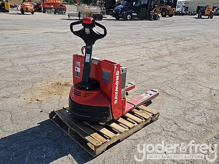 2014-raymond-102tf45l-image-4