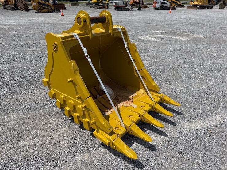 caterpillar-320-image-2
