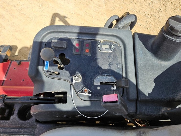 2011-toro-groundsmaster-3500d-image-22