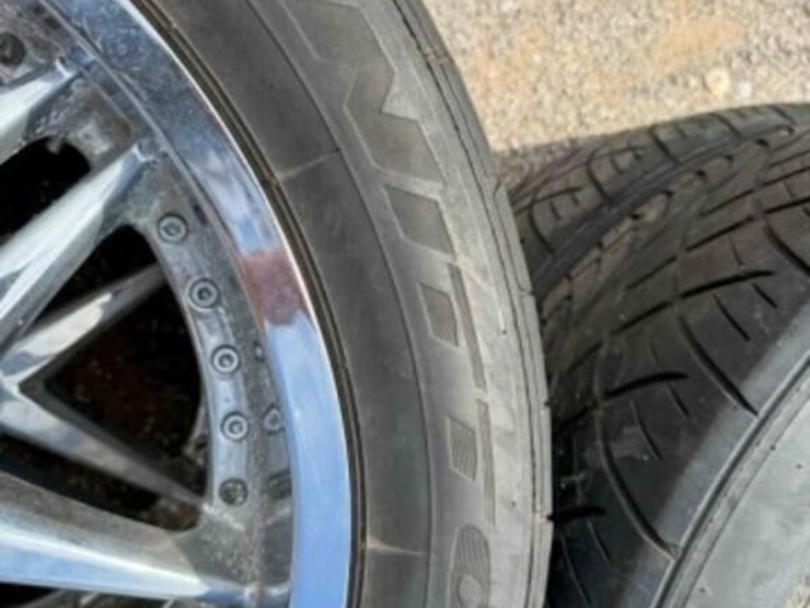 4--tires-&-22”dub-wheels-image-4