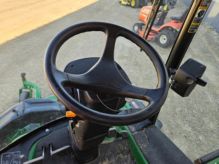 john-deere-1575-image-25