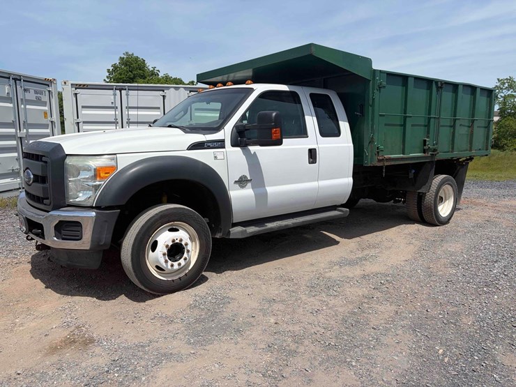 2016-ford-f550-image-1
