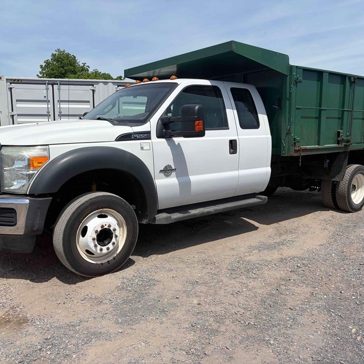 2016 FORD F550