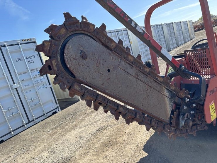 2014-ditch-witch-rt45-image-12